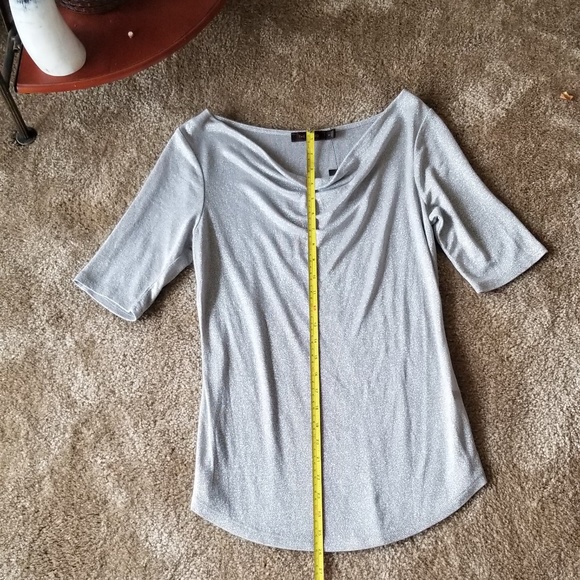 The Limited Woma's Gray Shirt-Top Size M - Picture 4 of 6